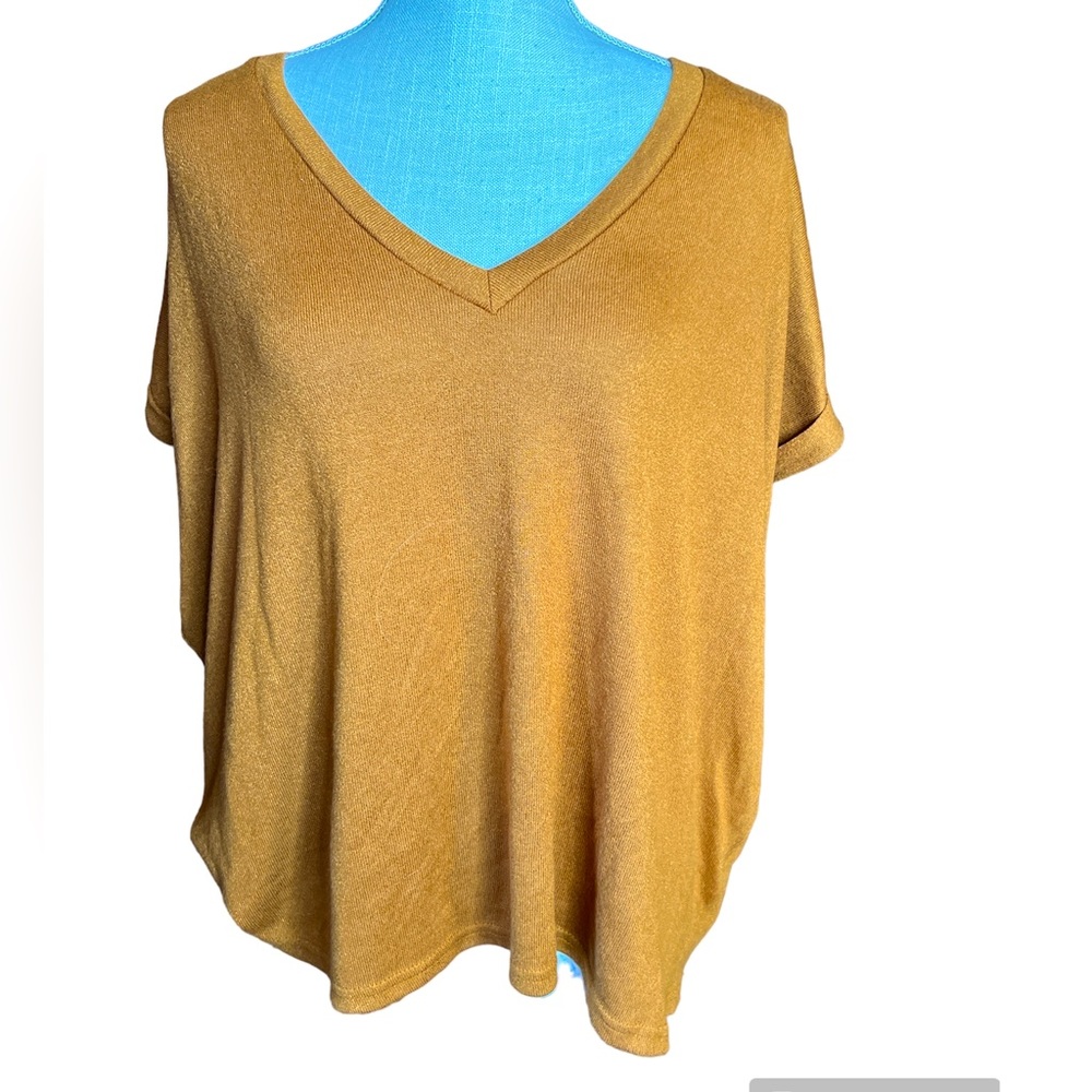 Mod Ref Ladies Copper Colored Sweater Shirt
